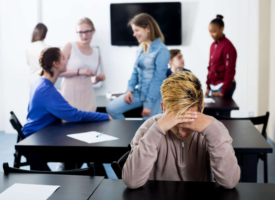 Fobia społeczna u dzieci i nastolatków: objawy, przyczyny, leczenie